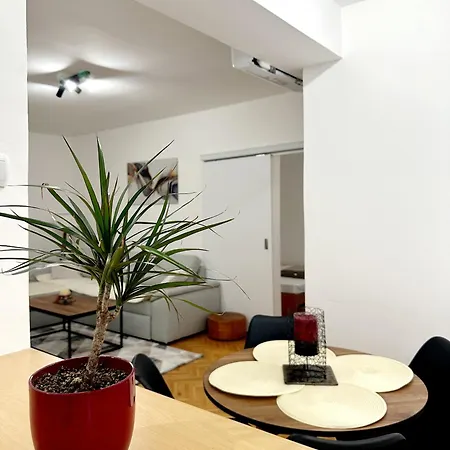 Lina's -modern & Cozy *