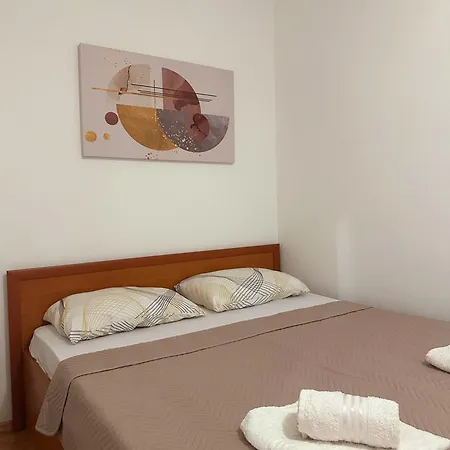 Apartment Lina's *